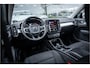 Volvo XC40 T3 Momentum Pro Automaat ** Winter-line ** Carplay **