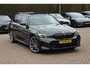 BMW 3-Serie Touring 320e / Panoramadak / Camera / Keyless / Leder / Harman Kardon / 19'' / Elektr. stoelen / CarPlay / Stoelverwarming / ACC / Getint glas