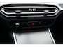 BMW 3-Serie Touring 320e / Panoramadak / Camera / Keyless / Leder / Harman Kardon / 19'' / Elektr. stoelen / CarPlay / Stoelverwarming / ACC / Getint glas