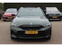 BMW 3-Serie Touring 320e / Panoramadak / Camera / Keyless / Leder / Harman Kardon / 19'' / Elektr. stoelen / CarPlay / Stoelverwarming / ACC / Getint glas