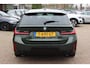 BMW 3-Serie Touring 320e / Panoramadak / Camera / Keyless / Leder / Harman Kardon / 19'' / Elektr. stoelen / CarPlay / Stoelverwarming / ACC / Getint glas