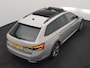 Skoda Superb Combi 1.4 TSI iV Sportline Business PHEV 218pk Dealer O.H. | Trekhaak Af Fabriek | Panodak | Adaptive Cruise | Camera | Alcantara Sportstoelen Verwarmd | Sfeerverlichting | Keyless | Stuur Verwarmd | Blis | Plug In Hybrid |