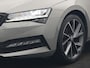 Skoda Superb Combi 1.4 TSI iV Sportline Business PHEV 218pk Dealer O.H. | Trekhaak Af Fabriek | Panodak | Adaptive Cruise | Camera | Alcantara Sportstoelen Verwarmd | Sfeerverlichting | Keyless | Stuur Verwarmd | Blis | Plug In Hybrid |