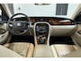 Jaguar XJR 4.2 V8 Supercharged Topstaat - 20" Sepang LM - Alcantara hemelbekleding - koelbare stoelen - Etc