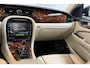 Jaguar XJR 4.2 V8 Supercharged Topstaat - 20" Sepang LM - Alcantara hemelbekleding - koelbare stoelen - Etc