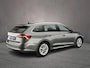 Skoda Octavia Combi Business Edition Plus 1.5 eTSI 150pk DSG Automaat Achteruitrijcamera, Cruise control, Elektrische achterklep, LED koplampen, App connect, Parkeersensoren