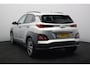 Hyundai Kona Electric EV Fashion 64 kWh 3- Fase SOH 95,9% | Warmtepomp | Camera | Navigatie | Head-Up Display