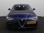 Alfa Romeo Giulia 2.0T 200pk Aut. Super | Leder | Navigatie | Parkeersensoren | Sport pack