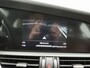 Alfa Romeo Giulia 2.0T 200pk Aut. Super | Leder | Navigatie | Parkeersensoren | Sport pack