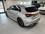 Mercedes-Benz A-klasse 250 e AMG Pano Burmester 360 Keyless 19" Dodehoek