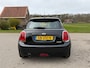 MINI Cooper Mini 1.5 Business / 1e Eigenaar / Navi / Airco / 15" Velgen / 6 Versnellingen / Goed onderhouden! / PDC / Limit /