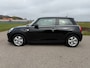 MINI Cooper Mini 1.5 Business / 1e Eigenaar / Navi / Airco / 15" Velgen / 6 Versnellingen / Goed onderhouden! / PDC / Limit /