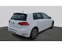 Volkswagen E-Golf E-DITION | 17" Madrid velgen | Navigatie | Parkeersensoren |