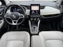 Renault Zoe R135 Serie Limitee Riviera 52 kWh / Accu SOH 91% / Koopaccu / Dealer Onderhouden / BOSE Audio / Lederen Bekleden / Stoel Verwarming / Stuurwiel Verwarming / CCS Snelladen / Dodehoek Detectie /