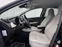 Renault Zoe R135 Serie Limitee Riviera 52 kWh / Accu SOH 91% / Koopaccu / Dealer Onderhouden / BOSE Audio / Lederen Bekleden / Stoel Verwarming / Stuurwiel Verwarming / CCS Snelladen / Dodehoek Detectie /