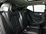 Volvo XC40 B3 Plus Dark | Panoramadak | Parkeercamera | Harman Kardon | Stoel- en Stuurverwarming
