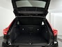 Volvo XC40 B3 Plus Dark | Panoramadak | Parkeercamera | Harman Kardon | Stoel- en Stuurverwarming