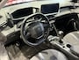 Peugeot 2008 130 Pk Benzine Luxe Allure * Navigatie * Keyless Start * Achteruitrij Camera * Climate & Cruise Control * L.M. Velgen * Parkeersensoren * Vingerhoets; Vierde Generatie Eersteklas Service. Al meer dan 100 jaar een begrip in de Brabantse Kempen.