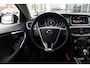 Volvo V40 Cross Country T3 Nordic+ Automaat | 100% Dealeronderhouden | 1e Eigenaar | Trekhaak | Stoelverwarming | Lichtmetalen velgen | Navigatie | Bluetooth | Koplampsproeiers