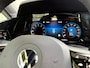 Volkswagen Golf 1.5 TSI | 150PK | R-Line | Panorama Dak | Stoel & Stuur verwarming | IQ-Light | Apple Carplay | Camera | Navigatie | Climate & Cruise Control |