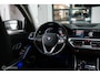 BMW 3-Serie Touring 318i Corporate High Exe | Dravitgrau | Trekhaak | Individual | Sportstoelen | CarPlay | NAP NL auto | rijklaarprijs |