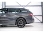 BMW 3-Serie Touring 318i Corporate High Exe | Dravitgrau | Trekhaak | Individual | Sportstoelen | CarPlay | NAP NL auto | rijklaarprijs |