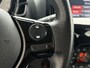 Peugeot 108 1.0 e-VTi Collection / All Seasonbanden / Camera / Apple CarPlay/Android Auto / Lichtmetalen Velgen / Climate Control / Keyless Entry & Go / Bluetooth /