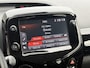 Peugeot 108 1.0 e-VTi Collection / All Seasonbanden / Camera / Apple CarPlay/Android Auto / Lichtmetalen Velgen / Climate Control / Keyless Entry & Go / Bluetooth /