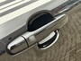 Peugeot 108 1.0 e-VTi Collection / All Seasonbanden / Camera / Apple CarPlay/Android Auto / Lichtmetalen Velgen / Climate Control / Keyless Entry & Go / Bluetooth /