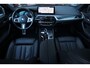 BMW 5-Serie Touring 520i M-Sport Pano Memory ACC Keyless Camera HiFi Comfortstoelen 19” Stuurverwarming