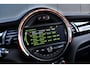 MINI Cooper Mini 1.5 136pk Automaat Chili Serious Business Pano/Navi/Led/Leer/Alcantara/Stoelverw./Cruise/Lmv17"