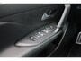 Peugeot 308 SW 1.2 MILD HYBRID 145PK DCS6 GT PACK | ELEKTRISCHE STOEL MET GEHEUGEN FUNCTIE | STOEL VERWARMING | ELEKTRISCHE ACHTERKLEP | 360° CAMERA | KEYLESS ENTRY/START | ADAPTIVE CRUISE CONTROL | 19" LICHTMETALEN VELGEN | DRAADLOZE TELEFOONLADER | DRAADLOZE APPLE CARPLAY/ANDROID AUTO | NAVIGATIE | ALCANTARA BEKLEDING | DAB+ RADIO | DODEHOEK DETECTIE |