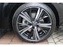 Peugeot 308 SW 1.2 MILD HYBRID 145PK DCS6 GT PACK | ELEKTRISCHE STOEL MET GEHEUGEN FUNCTIE | STOEL VERWARMING | ELEKTRISCHE ACHTERKLEP | 360° CAMERA | KEYLESS ENTRY/START | ADAPTIVE CRUISE CONTROL | 19" LICHTMETALEN VELGEN | DRAADLOZE TELEFOONLADER | DRAADLOZE APPLE CARPLAY/ANDROID AUTO | NAVIGATIE | ALCANTARA BEKLEDING | DAB+ RADIO | DODEHOEK DETECTIE |