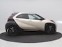 Toyota Aygo X 1.0 VVT-i S-CVT Premium AUTOMAAT / Navigatie / Adaptieve Cruise / JBL / Stoelverwarming / Achteruitrijcamera / Parkeersensoren / Dealeronderhouden / Airco Climate control / Apple CarPlay & Android Auto /