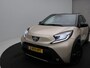 Toyota Aygo X 1.0 VVT-i S-CVT Premium AUTOMAAT / Navigatie / Adaptieve Cruise / JBL / Stoelverwarming / Achteruitrijcamera / Parkeersensoren / Dealeronderhouden / Airco Climate control / Apple CarPlay & Android Auto /