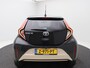 Toyota Aygo X 1.0 VVT-i S-CVT Premium AUTOMAAT / Navigatie / Adaptieve Cruise / JBL / Stoelverwarming / Achteruitrijcamera / Parkeersensoren / Dealeronderhouden / Airco Climate control / Apple CarPlay & Android Auto /