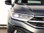 Volkswagen T-Roc 1.5 TSI R-Line Business 150 PK DSG | Cruisecontrol | Stoelverwarming | LED | Camera | Trekhaak | Parkeersensoren | Lane assist