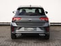 Volkswagen T-Roc 1.5 TSI R-Line Business 150 PK DSG | Cruisecontrol | Stoelverwarming | LED | Camera | Trekhaak | Parkeersensoren | Lane assist