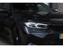 BMW 3-Serie Touring 330e M sport | Pano | Lazer | ACC | BLIS | Trekhaak | Stuur en stoelverwarming