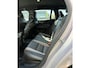 Volvo V60 2.0 T6 Plug-in hybrid AWD Plus Dark | Long Range | Stoelverwarming voor en achter | Harman Kardon installatie | Trekhaak | Stuurwiel verwarming | Memory stoelen | Apple Carplay & Android Auto