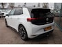 Volkswagen ID.3 Business 58 kWh 204PK | Achteruitrijcamera | Keyless entry | Trekhaak
