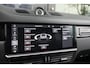 Porsche Cayenne Coupé 3.0 E-Hybrid 462PK Krijtgrijs SportDesign Burmester Luchtvering *SOH 92%* Lightweight Package Carbon Dak 4-wielsturing NLauto