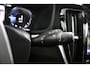 Volvo V60 T6 Plug-in Hybrid AWD Plus Dark | Panoramadak | Long Range | Trekhaak | Stoel en stuurwielverwarming | Adaptieve Cruise control | Camera | Adaptive LED | Sportstoelen |