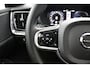 Volvo V60 T6 Plug-in Hybrid AWD Plus Dark | Panoramadak | Long Range | Trekhaak | Stoel en stuurwielverwarming | Adaptieve Cruise control | Camera | Adaptive LED | Sportstoelen |