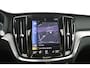 Volvo V60 T6 Plug-in Hybrid AWD Plus Dark | Panoramadak | Long Range | Trekhaak | Stoel en stuurwielverwarming | Adaptieve Cruise control | Camera | Adaptive LED | Sportstoelen |