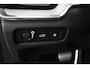 Volvo V60 T6 Plug-in Hybrid AWD Plus Dark | Panoramadak | Long Range | Trekhaak | Stoel en stuurwielverwarming | Adaptieve Cruise control | Camera | Adaptive LED | Sportstoelen |