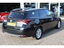 Toyota Auris Touring Sports 1.8 Hybrid Lease//Pano//Navi//Camera!!