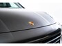 Porsche Cayenne 3.0 E-Hybrid Trekhaak - Panoramadak - Porsche InnoDrive inc adaptieve cruise control - 3D-Surround View - BOSE - Sport Chrono - Stuurbekrachtiging Plus - Comfortstoelen - Privacybeglazing -