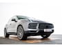 Porsche Cayenne 3.0 E-Hybrid Trekhaak - Panoramadak - Porsche InnoDrive inc adaptieve cruise control - 3D-Surround View - BOSE - Sport Chrono - Stuurbekrachtiging Plus - Comfortstoelen - Privacybeglazing -
