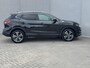 Nissan Qashqai 1.2 N-Connecta / Trekhaak (1200 KG) / 360 Graden camera / Panoramadak / Dealeronderhouden / Automatische Airco / 18" Lichtmetalen velgen